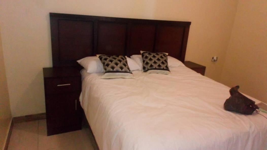 Lynm Residence Harare Exteriör bild