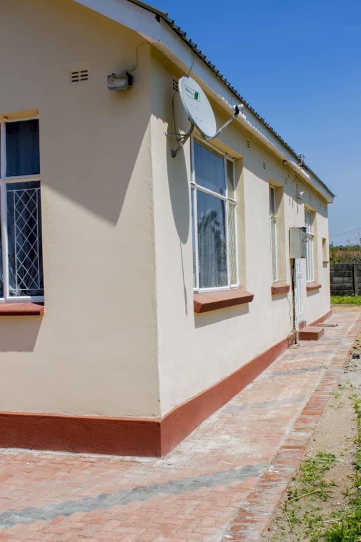 Lynm Residence Harare Exteriör bild
